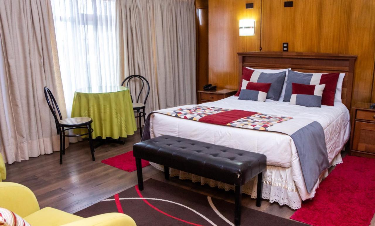 Los Ángeles Hotel Gran Muso מראה חיצוני תמונה